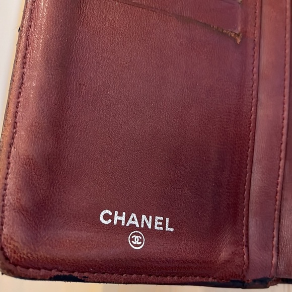 Chanel Long Lambskin Wallet - Picture 4 of 7